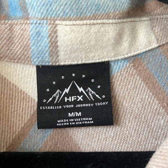 NWOT Thick Flannel Jacket with 4 Pockets - Picture 2 of 9